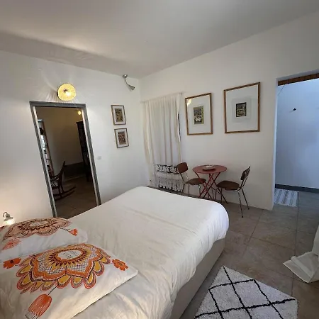 Charmante Maison De A Quelques Pas De La イエール